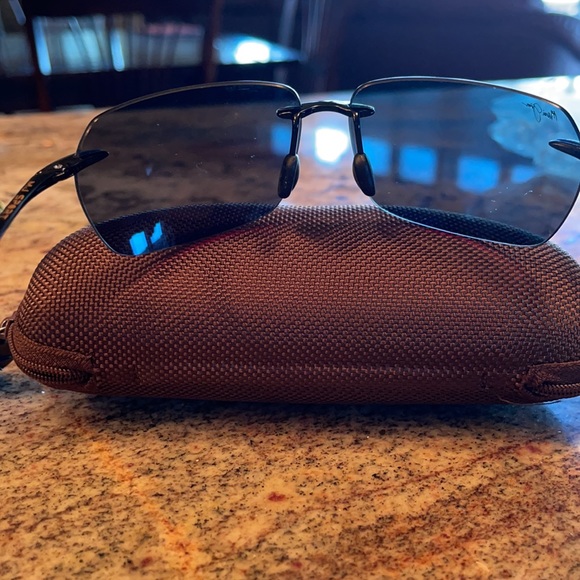 COPY - Black Maui Jim Banzai sunglasses MJ SPORT with black lenses - Picture 2 of 7